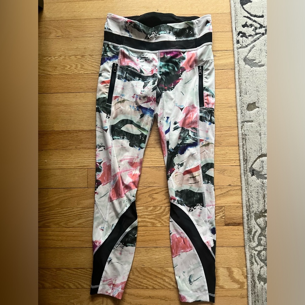 LAST CHANCE MOVING SALE UNTIL 4/1 Lululemon Patterned Leggings